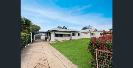 Family home - Photo 2