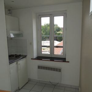 Location Appartement 1 pièce 17m² - Photo 2