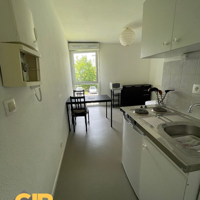Location Appartement 1 pièce 16m² RENNES 35000 - Photo 1