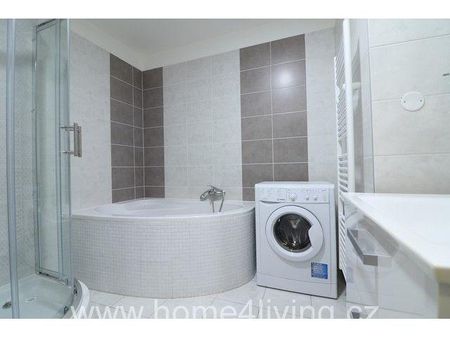 Pronájem bytu 2+kk 62 m2 - Fotografie 3