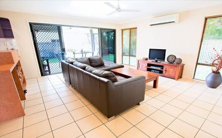 2/8 Windsor Street, 4740, Glenella Qld - Photo 2