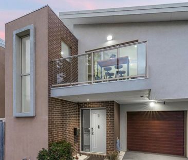 Contemporary Beachside Living - Photo 5