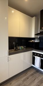 Quilters Way, Aylesbury, Stoke Mandeville - Photo 3