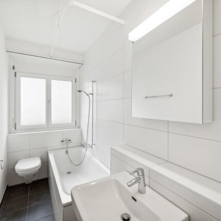 Appartement central à proximité de l’autoroute, du centre-ville et de la gare - Photo 1