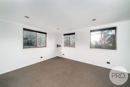 53 Warrawong St, Kooringal NSW 2650 - Photo 4