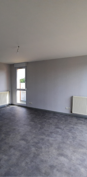 APPARTEMENT T4 EN CENTRE VILLE BLANZY - Photo 1