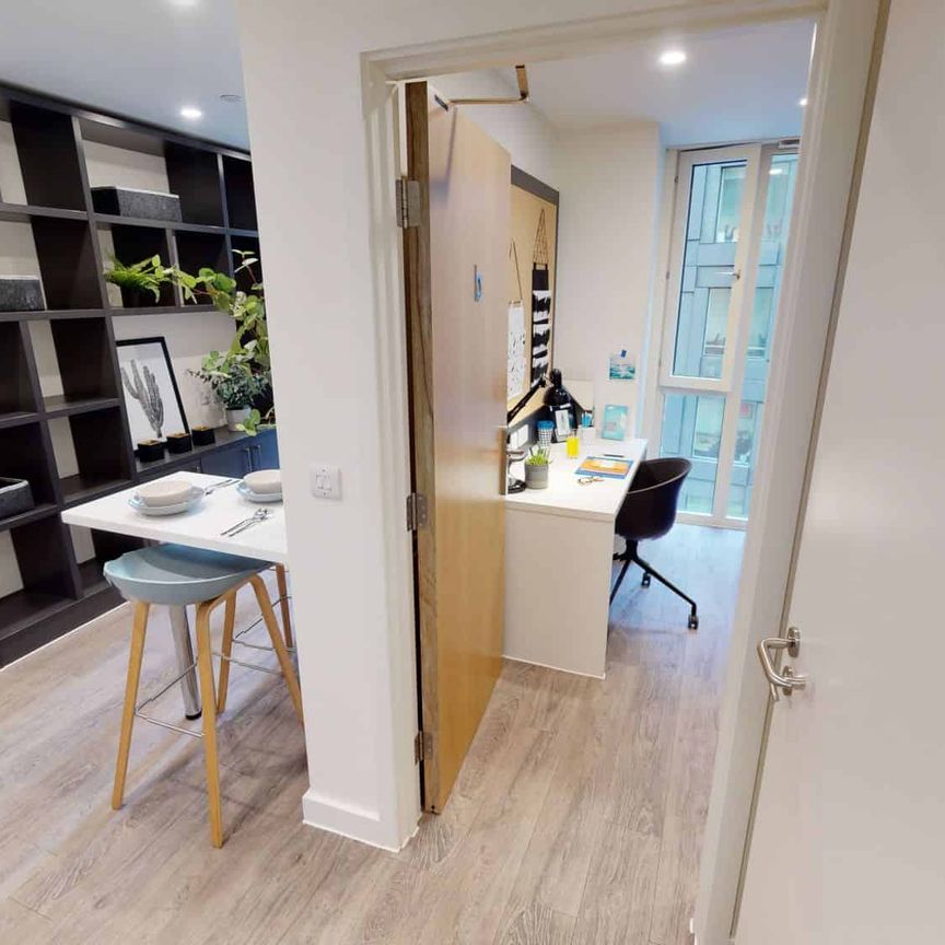 2 Bed Apartment - Photo 1