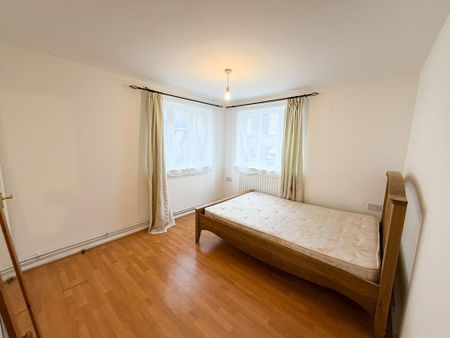 2 bedroom ground floor flat to rent - Photo 4