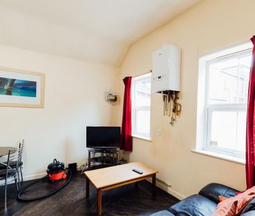 2 bedroom house share to rent - Photo 2