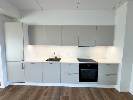 Moderne 3-værelses lejlighed i Nørresundby med altan og tagterrasse - Foto 4