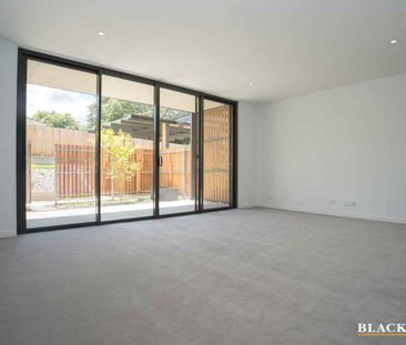 Stylish ground floor apartment - Photo 3