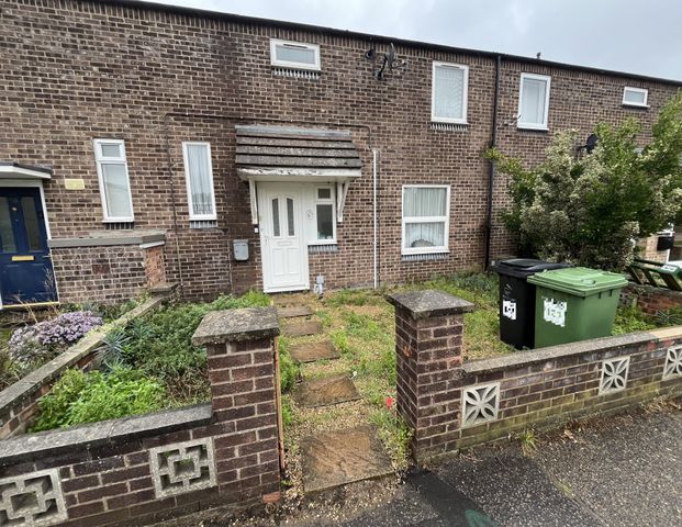 Canterbury Way, Thetford - Photo 1