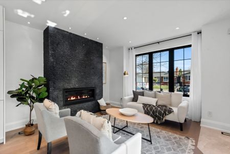 For Lease - 180 Glenwood Crescent, Toronto, Ontario - Photo 4