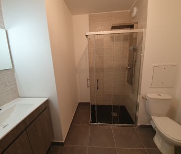 Location d'un appartement F2 (43 m²) à ROISSY EN BRIE 775  CC - Photo 4