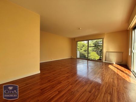 Location Appartement 3 pièces 89m² NIORT 79000 - Photo 3