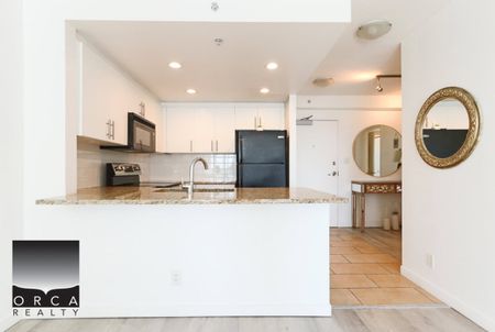 808-575 Delestre Avenue, Coquitlam - Photo 4