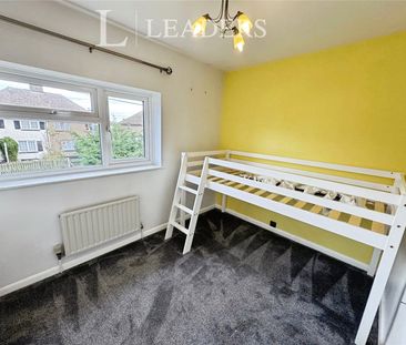 3 bedroom house to rent Bay View Crescent, Little Oakley, CO12 - Photo 6