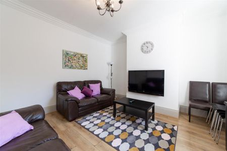 6 bedroom terraced house to rent - Photo 2