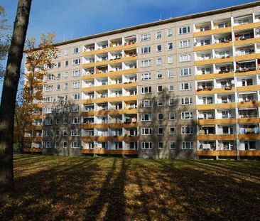 Schöne Familienwohnung mit Balkon und Einbauküche - Photo 4