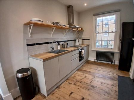 Spencer Square, Ramsgate - Photo 3