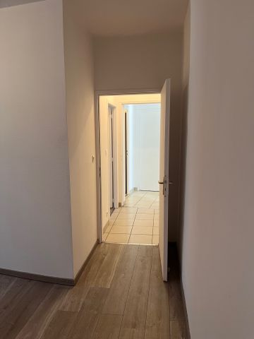 Location Appartement 3 pièces 66m² ANGOULEME 16000 - Photo 3