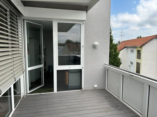 Erstklassige 3 Zimmer-Penthouse-Wohnung mit 2 Balkonen, EBK und Kfz-Stellplatz in Mainz-Oberstadt - Foto 1