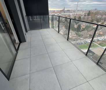 Appartement 2 pièces de 46.44m² au 12 ème étage avec balcon et park... - Photo 2