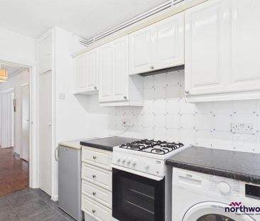 2 bedroom ground floor flat to rent - Photo 2