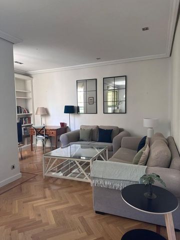 Luxury Flat for rent in Madrid, Spain - Photo 2