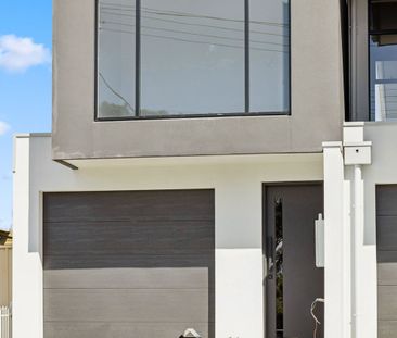 Stylish Residence in Prime Location - Photo 1