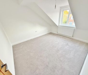 4 bedroom semi-detached house to rent - Photo 6