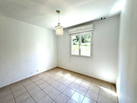 Appartement T3 (73 m²) à louer à BASTIA - Photo 2