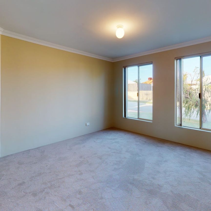 Spacious Family Home in Brighton - Photo 1