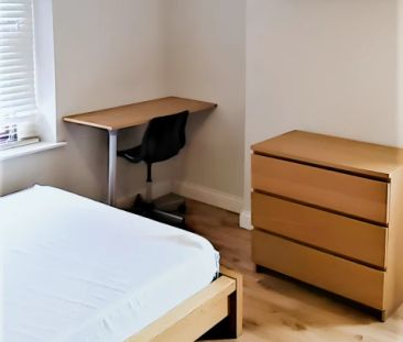 5 Bed 2 Bath - Photo 1