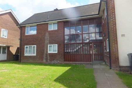 Gilpin Close, Hodge Hill, Birmingham, B8 - Photo 2