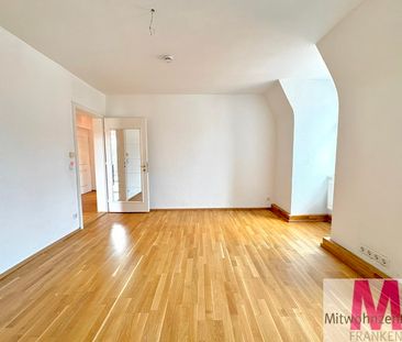 Stilvolle 3-Zimmer-Altbauwohnung mit großem Balkon in begehrter Lag... - Photo 6