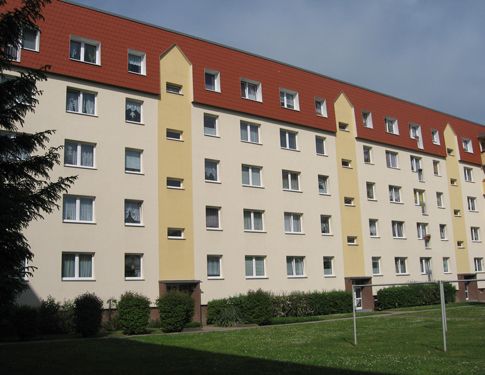 Gemütliche Wohnung mit Südbalkon und Blick in den grünen Innenhof - Photo 1