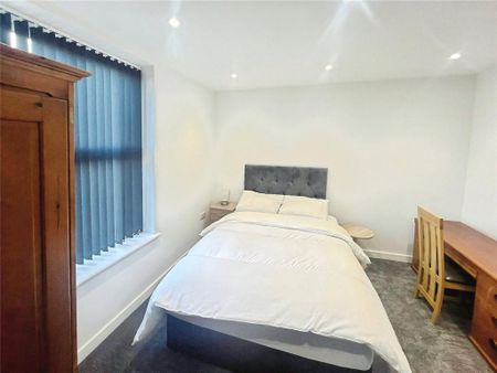 1 bedroom in a house share to rent - Photo 2