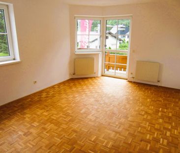 Helle und großzügige 3-Zimmer-Wohnung mit Balkon - Photo 3