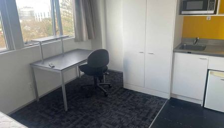 Cosy Studio Apartment - Photo 2