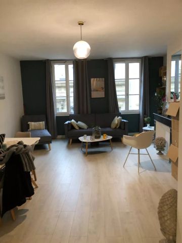À louer : Appartement T2 au coeur de Bordeaux - Saint-Pierre - Photo 2