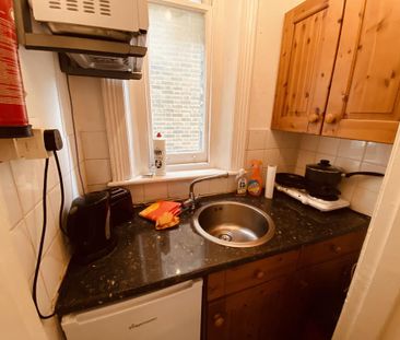 Studio to rent - Photo 3