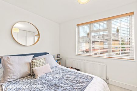 2 bedroom terraced house to rent - Photo 4