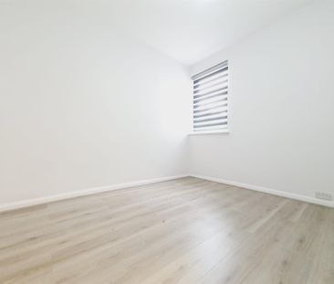 2 Bed Flat, Chandler Avenue, E16 - Photo 3