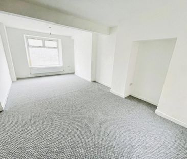 Railway View, EBBW VALE - Photo 3