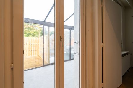 VERNIEUWD APPARTEMENT MET 3 SLAAPKAMERS - Photo 3