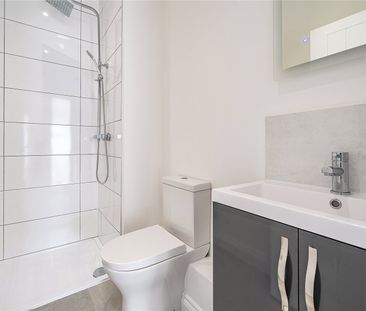 Portland Road, London, SE25 - Photo 1