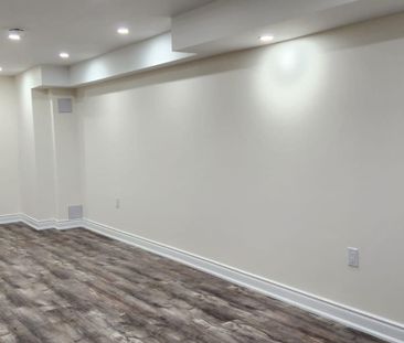 For Lease - 46 Meadowcrest Lane, Brampton, Ontario - Photo 2