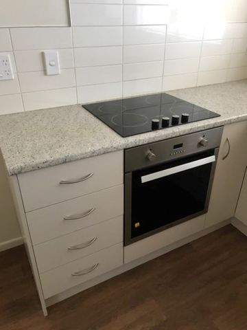 Avenues Neat and Tidy Unit - Avenues - Photo 5