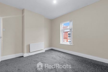 2 bed end of terrace house to rent in Ellerker Avenue, Doncaster, South Yorkshire, DN4 - Photo 4